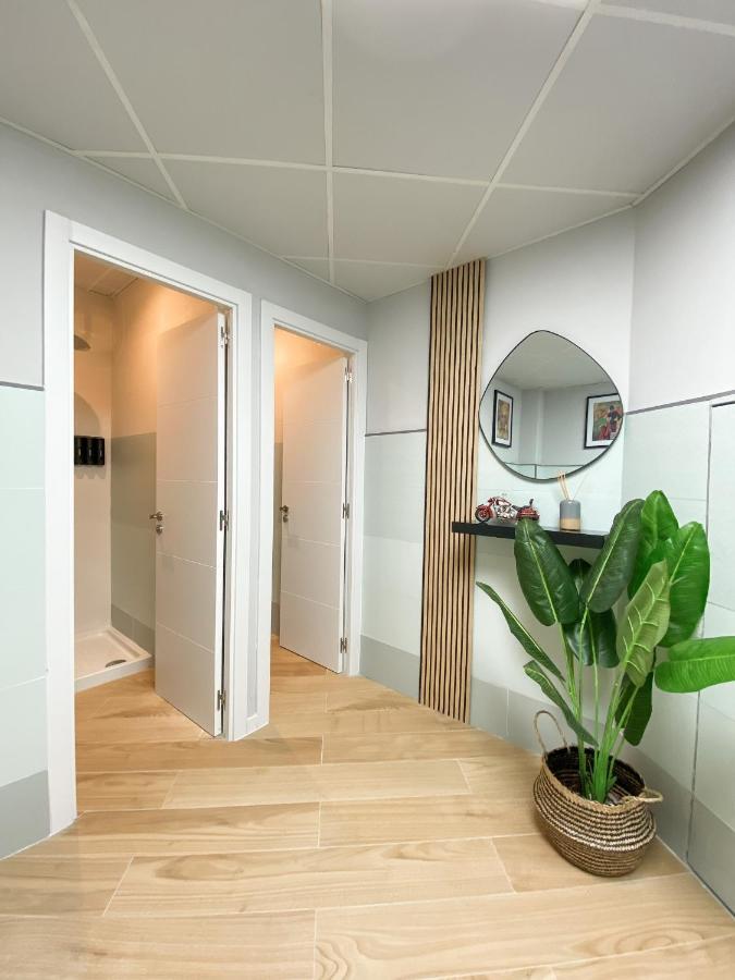 The Pod Suite Hostel Blasco 瓦伦西亚 外观 照片
