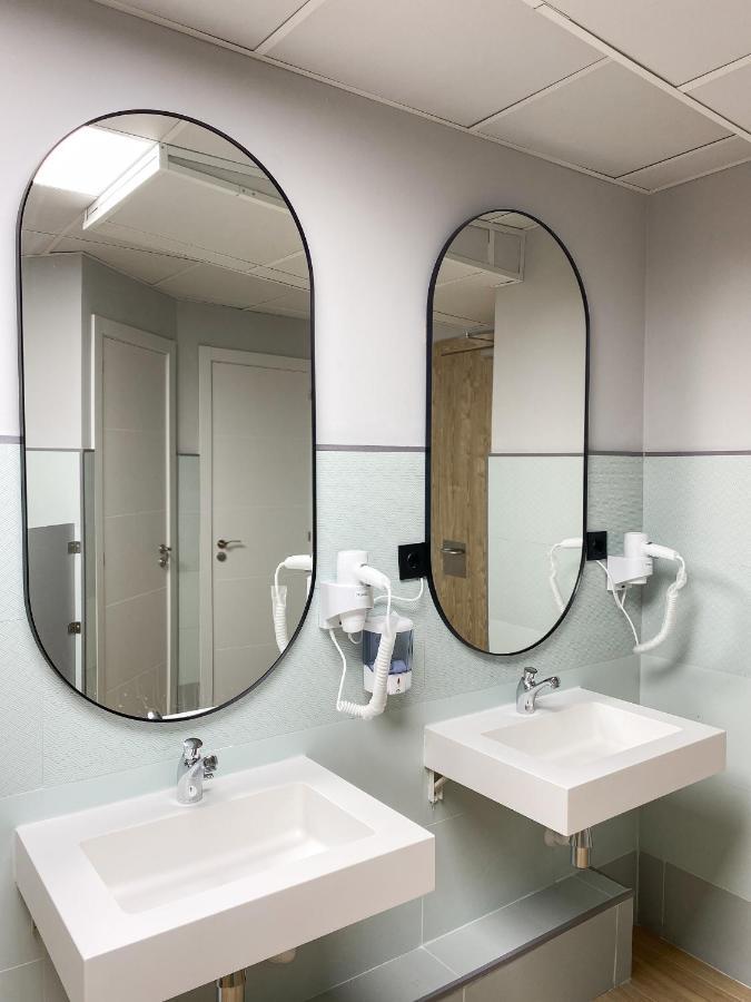 The Pod Suite Hostel Blasco 瓦伦西亚 外观 照片