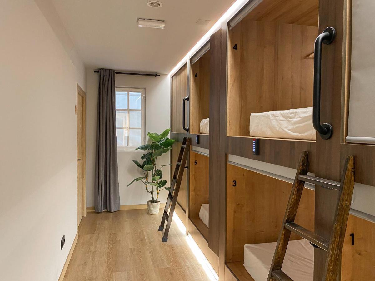 The Pod Suite Hostel Blasco 瓦伦西亚 外观 照片