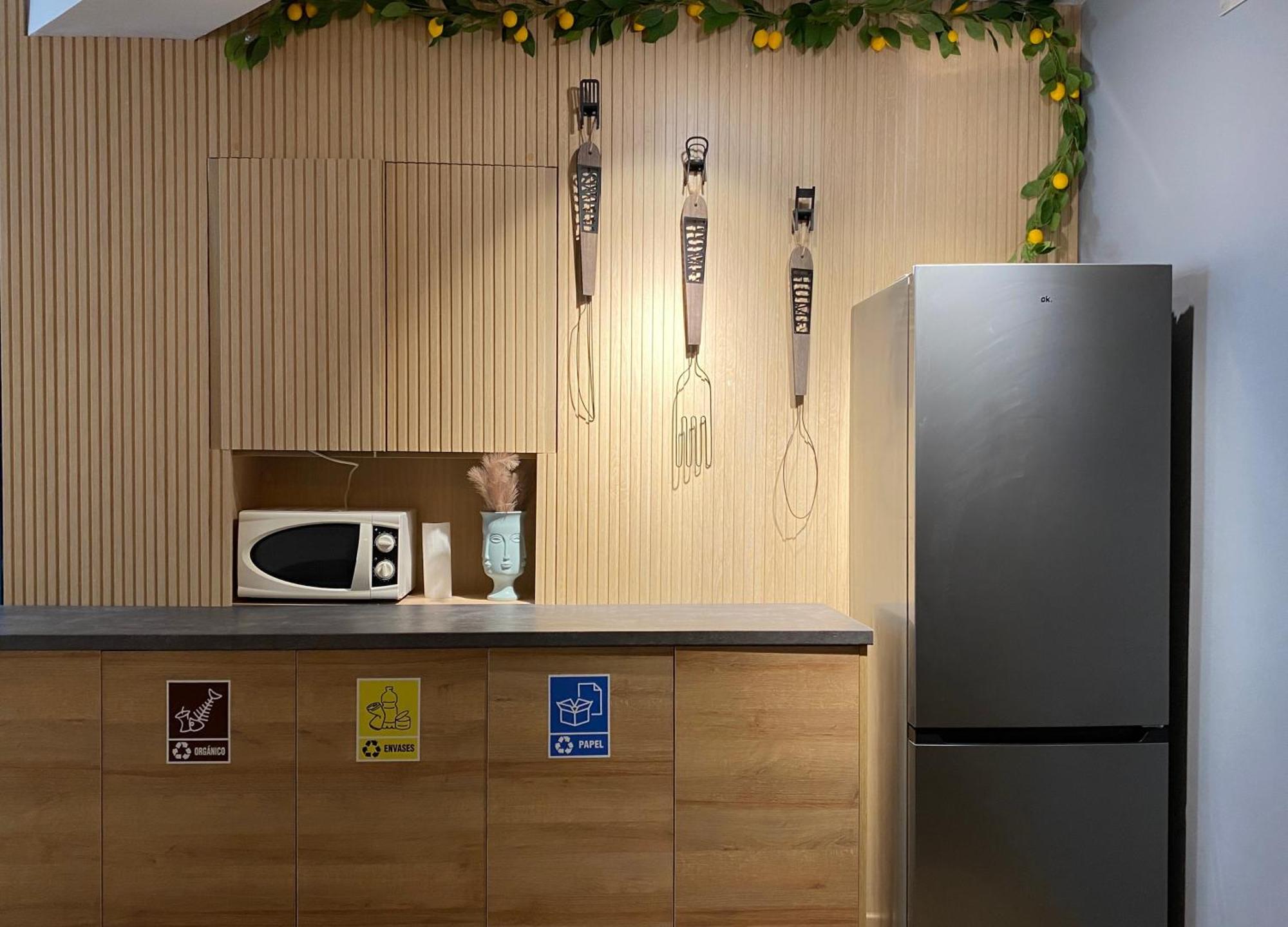 The Pod Suite Hostel Blasco 瓦伦西亚 外观 照片