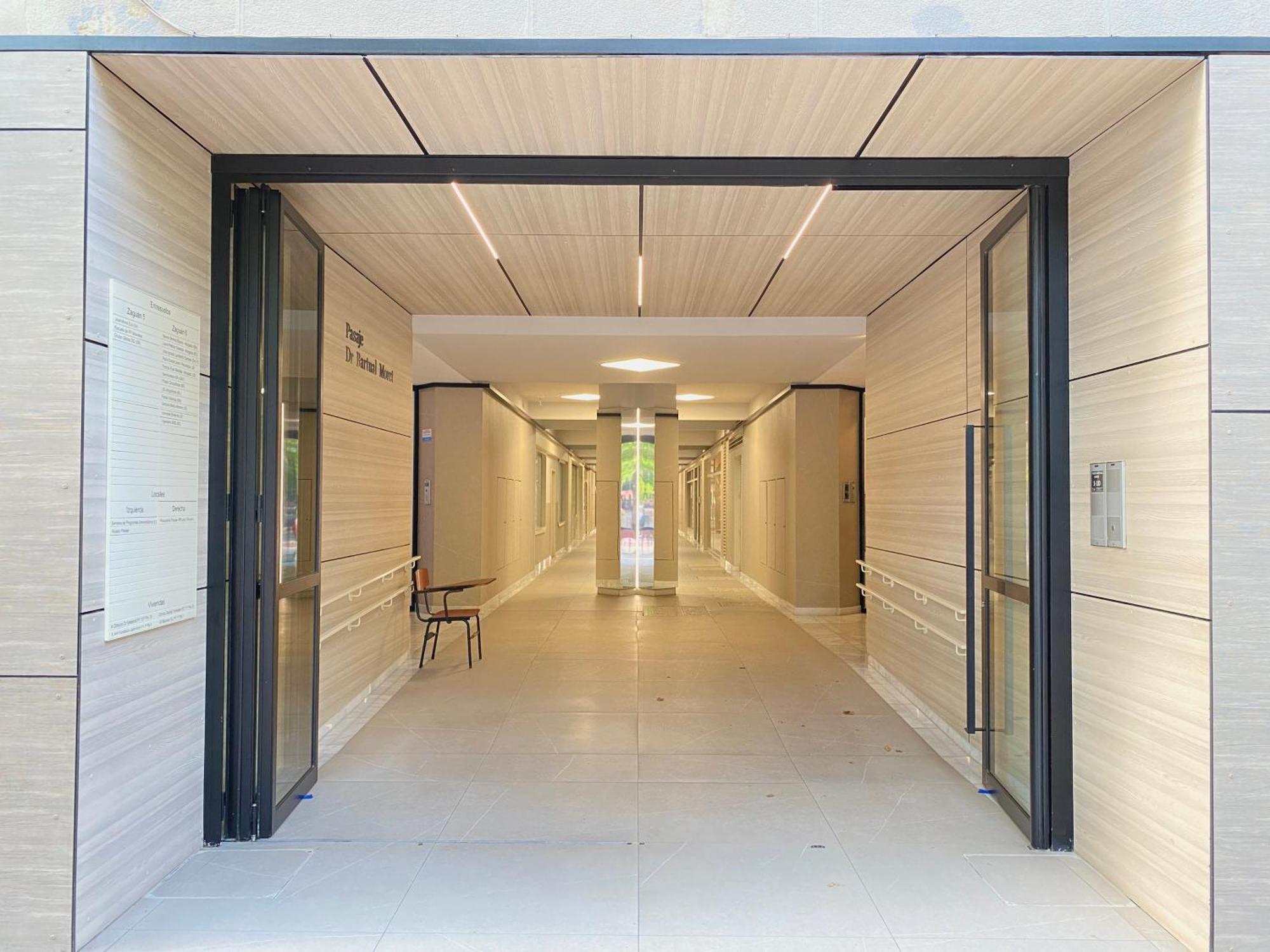 The Pod Suite Hostel Blasco 瓦伦西亚 外观 照片