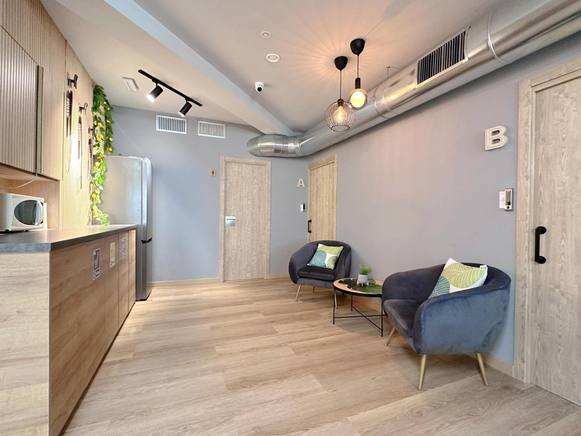 The Pod Suite Hostel Blasco 瓦伦西亚 外观 照片