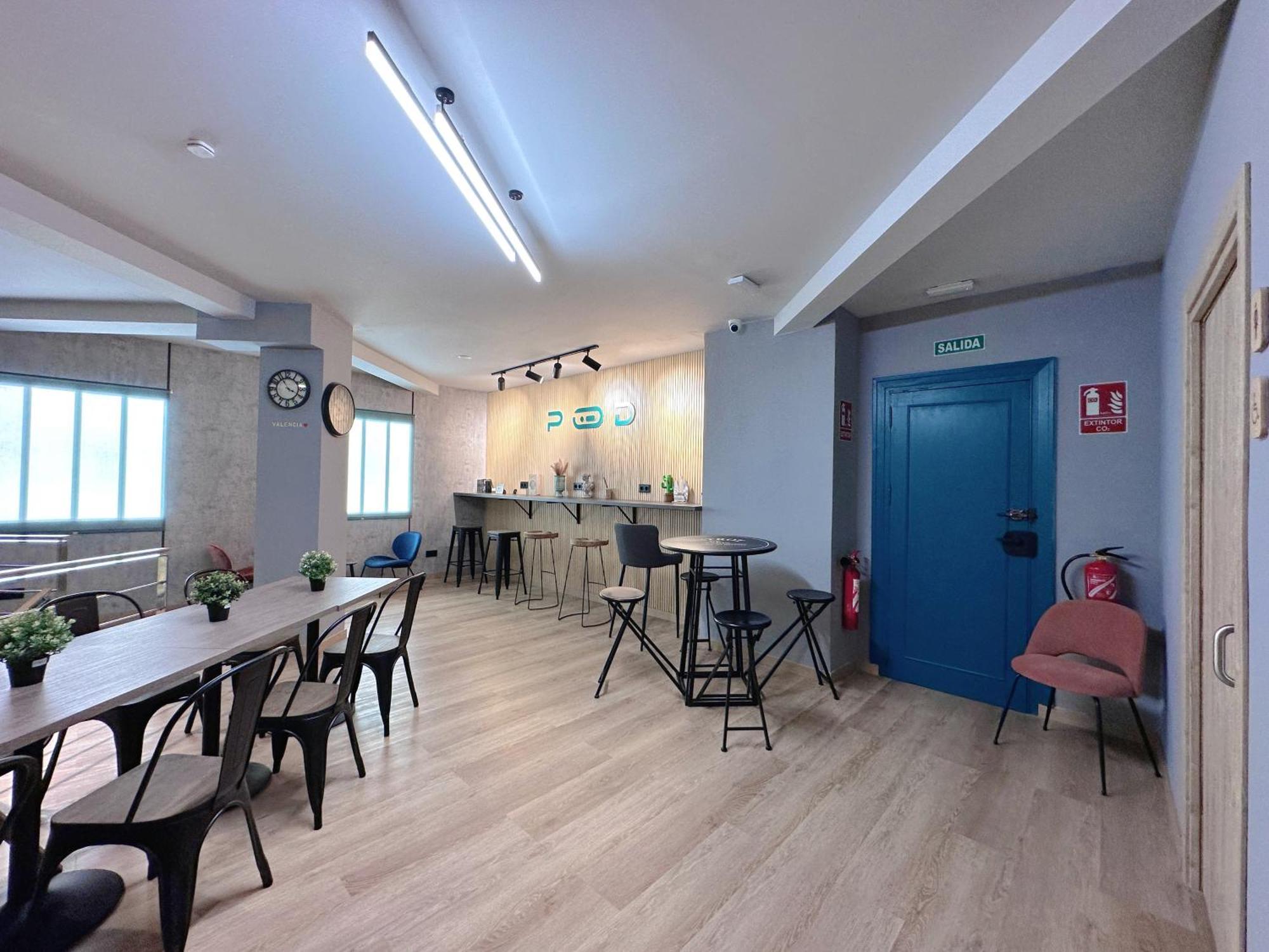 The Pod Suite Hostel Blasco 瓦伦西亚 外观 照片