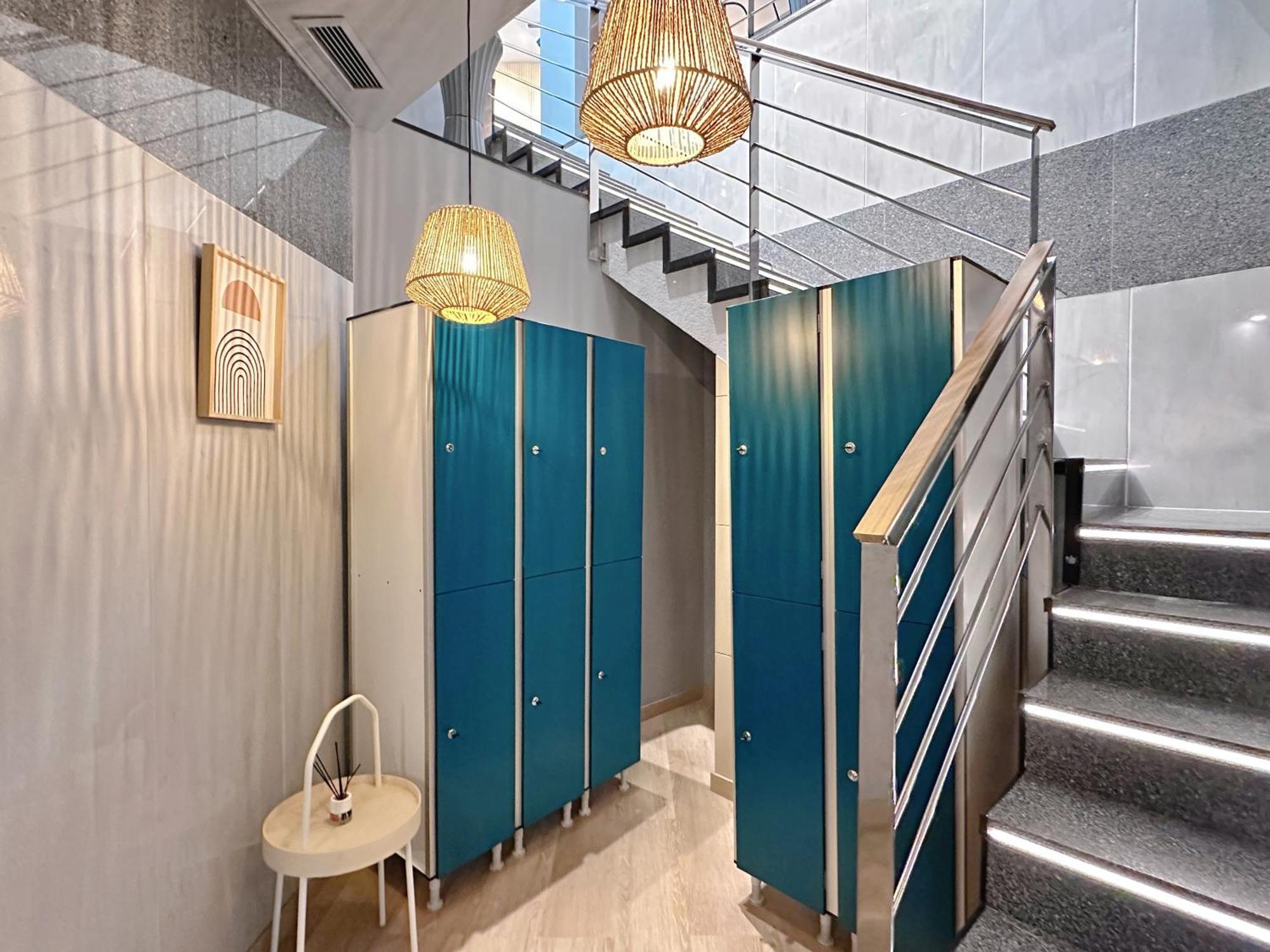 The Pod Suite Hostel Blasco 瓦伦西亚 外观 照片