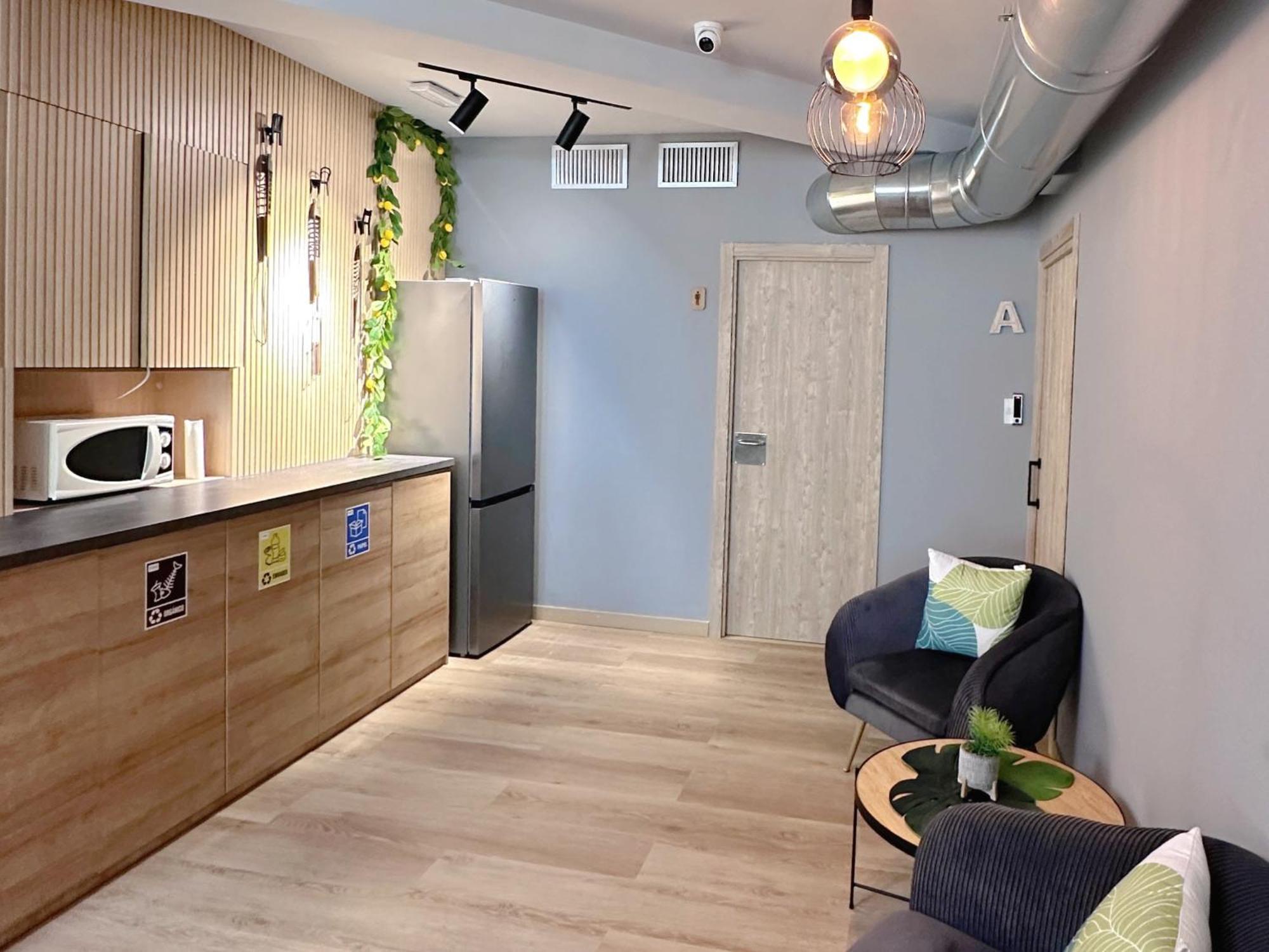 The Pod Suite Hostel Blasco 瓦伦西亚 外观 照片